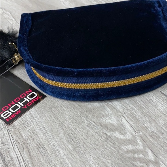 NWT Navy Velvet Make Up Cosmetic Bag - Picture 5 of 7